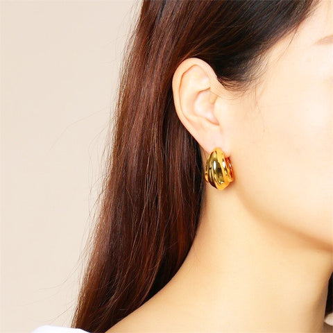 Crescent hoops